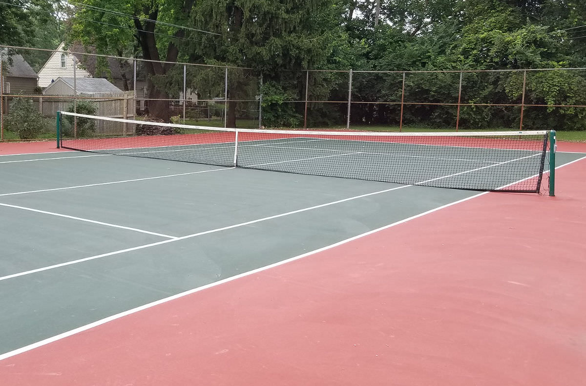 Courts de tennis en accès libre à Cléder Office de Tourisme Roscoff