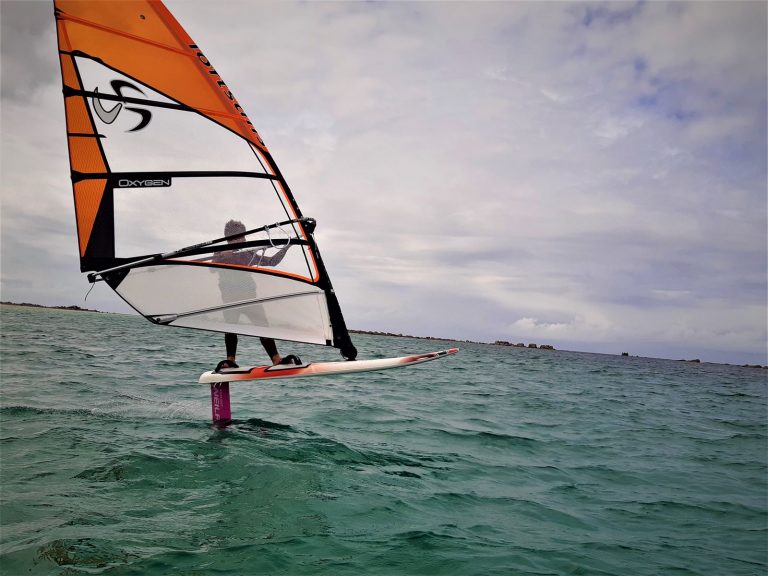 Planche à voile foil