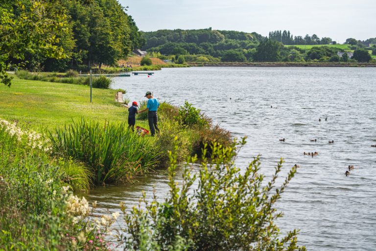 Plouvorn, plan d'eau de Lanorgant  ©T.Poriel