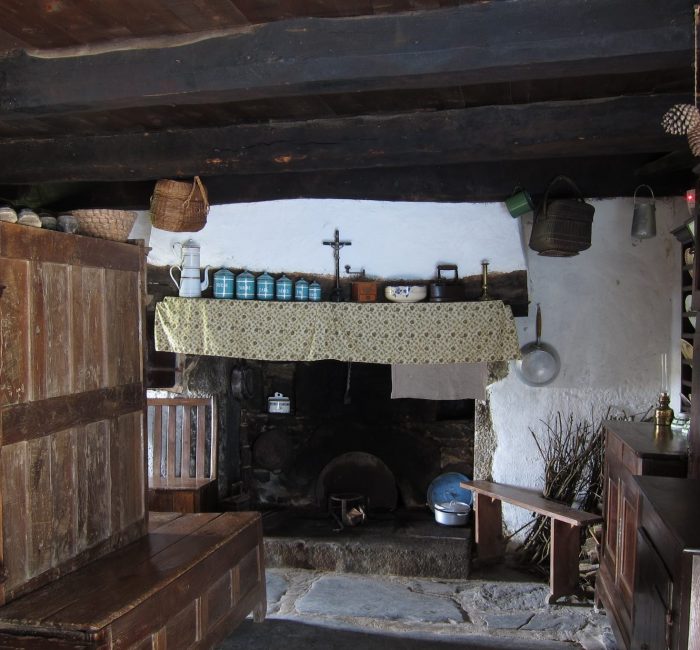 MOULINS DE KEROUAT - Intérieur maison des Fagot (1831)