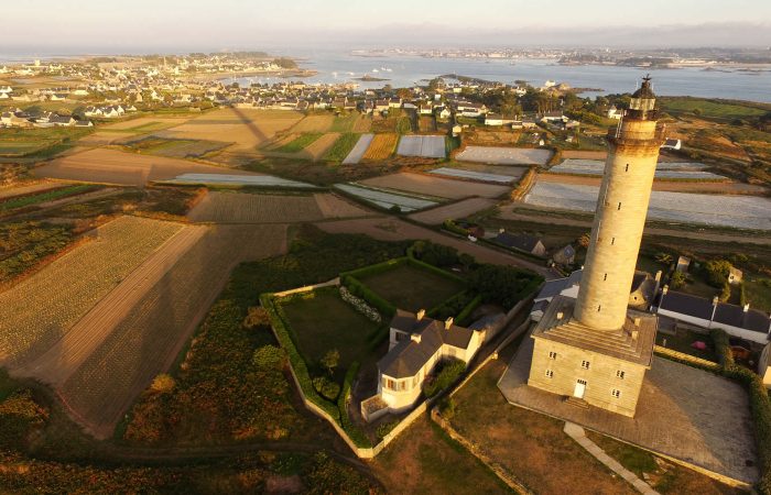 phare-ile-de-batz-aerienne